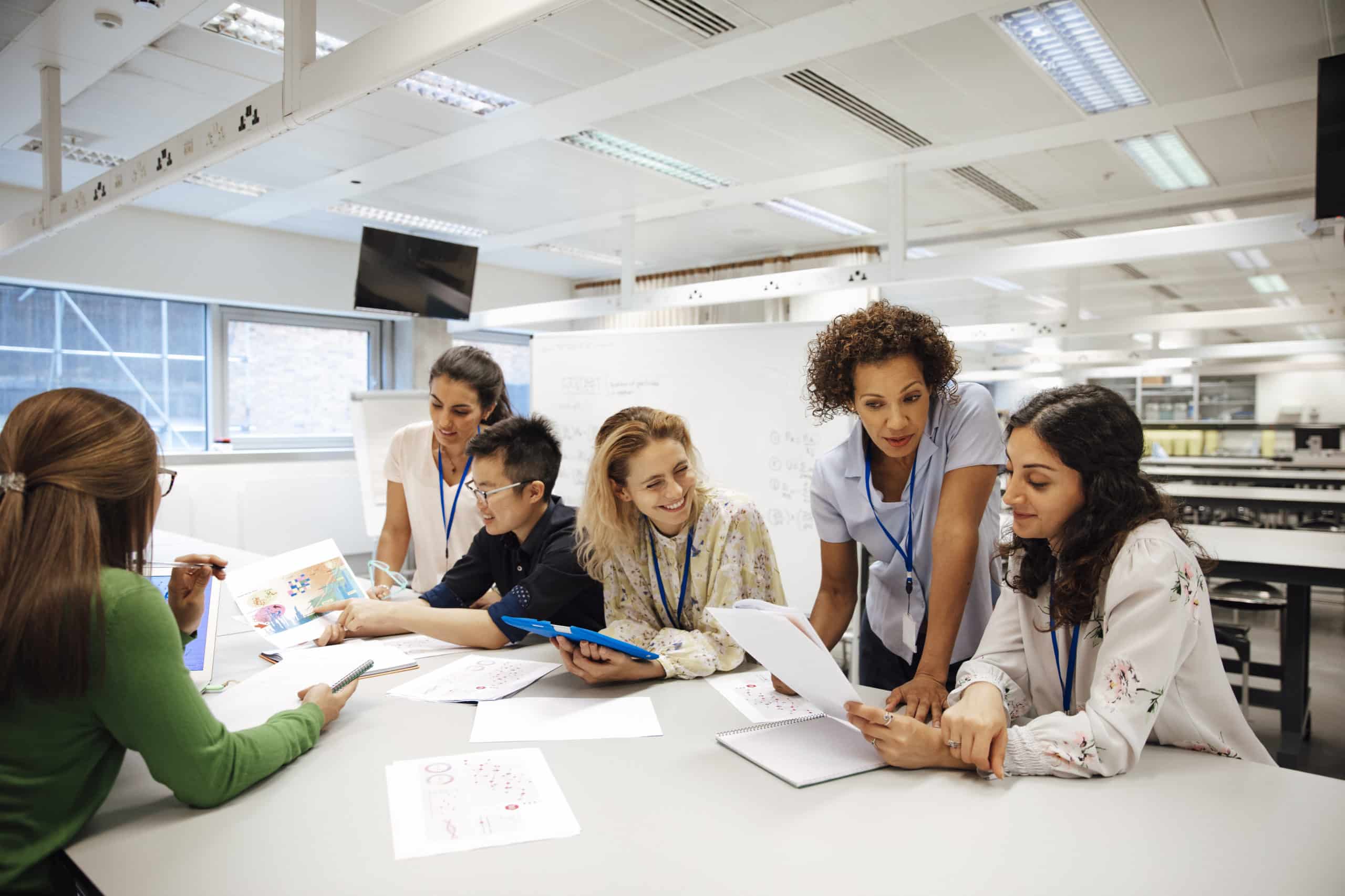 Females Involved in STEM discussion